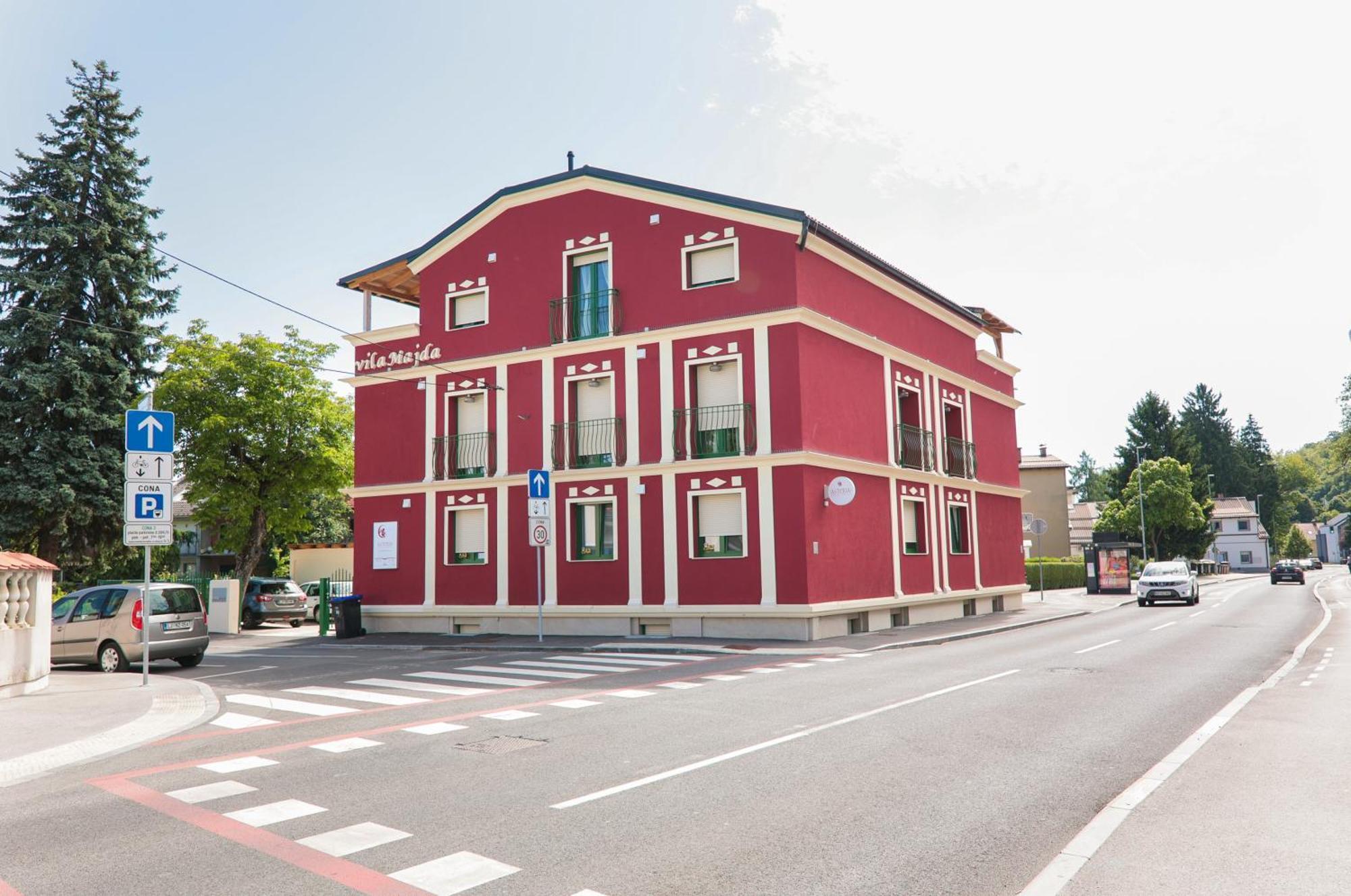 Apart Hotel Asteria Ljubljana Luaran gambar